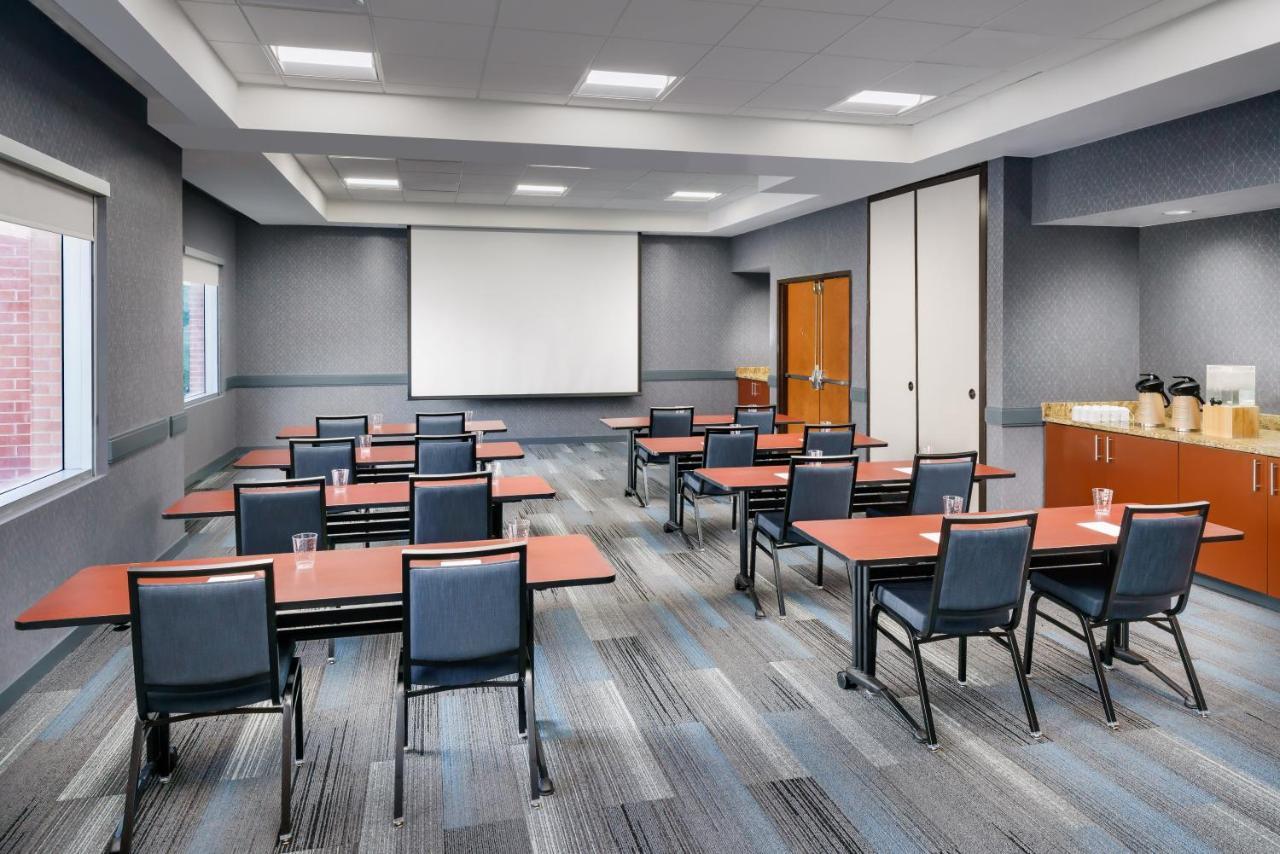 Hyatt House Lauderdale Airport/cruise Port 3*