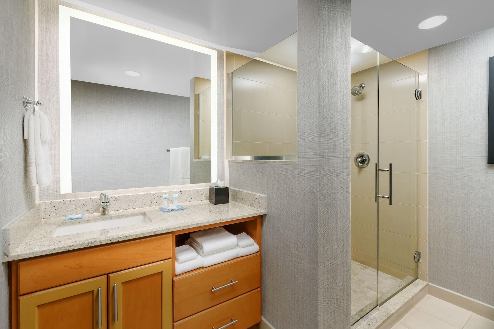 Hyatt House Lauderdale Airport/cruise Port Hotel